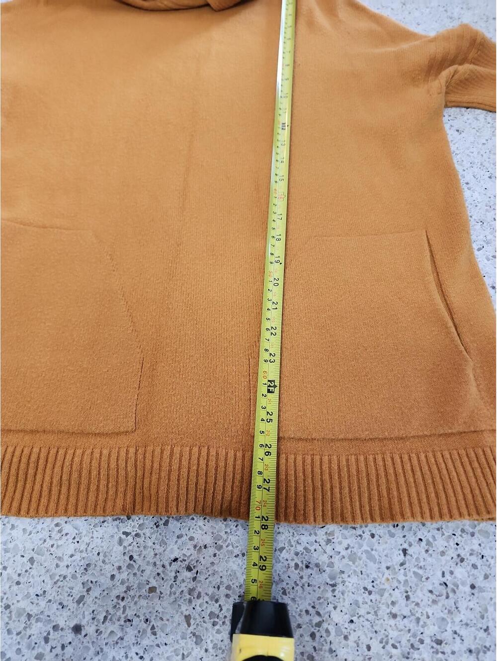 Sweater - Picture 7 of 9